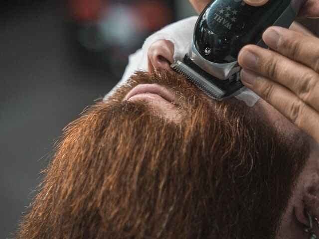 best vacuum beard trimmer used by man