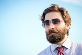 benefits of using rosehip oil for beard